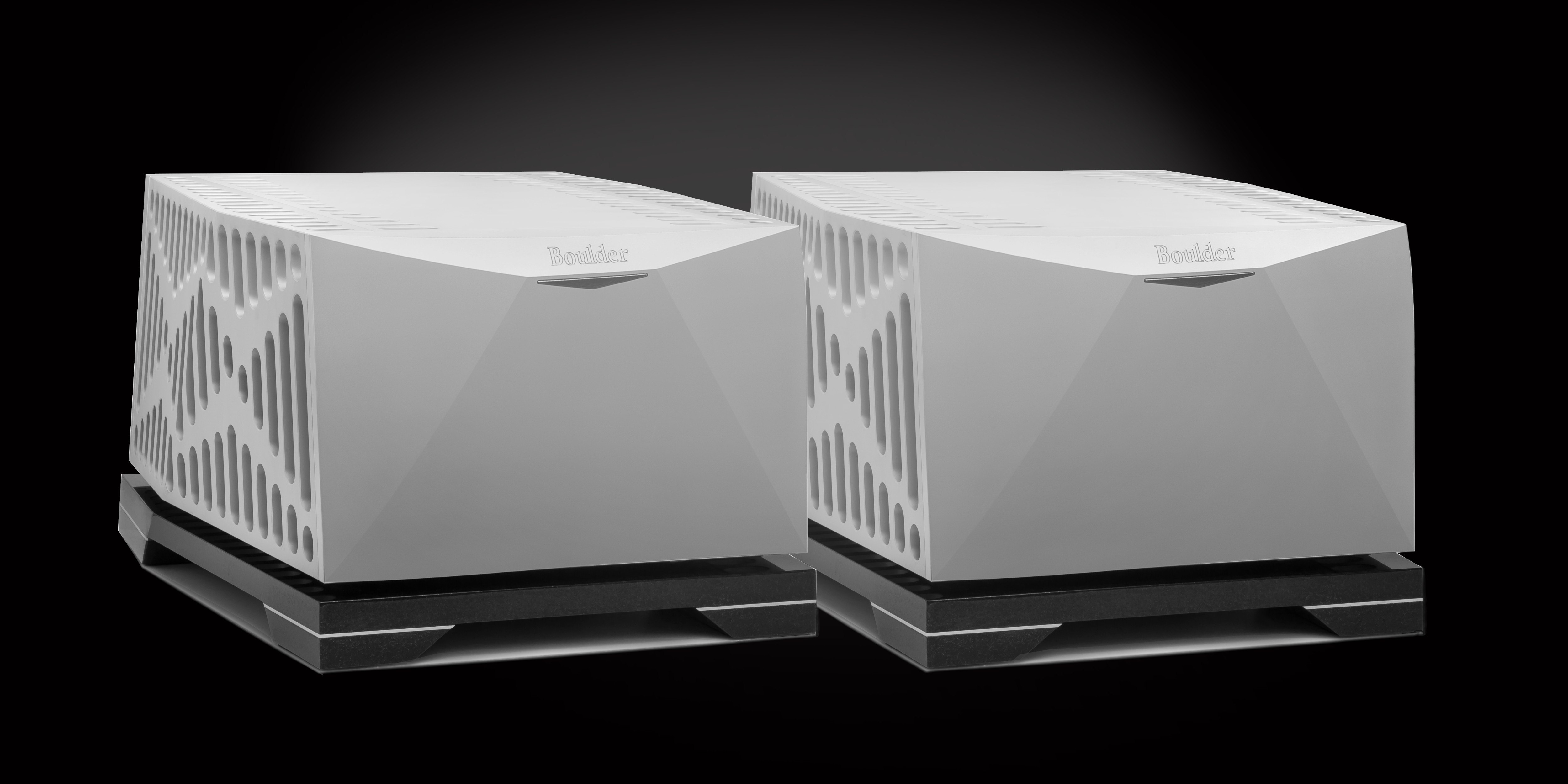 3050 MONO POWER AMPLIFIER